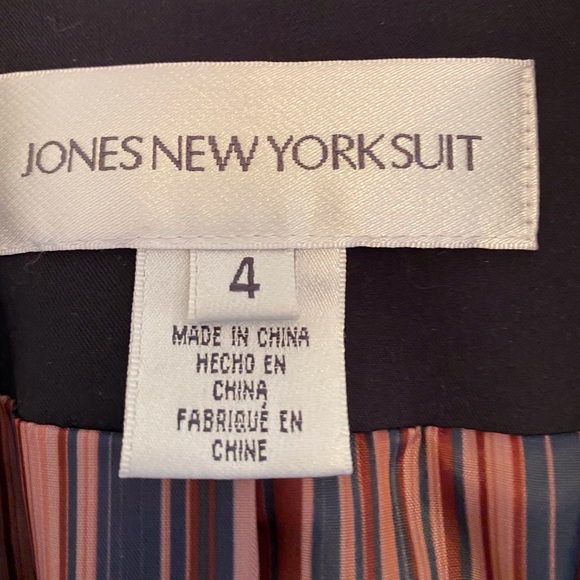 NWOT Jones New York suit jacket - Picture 3 of 6